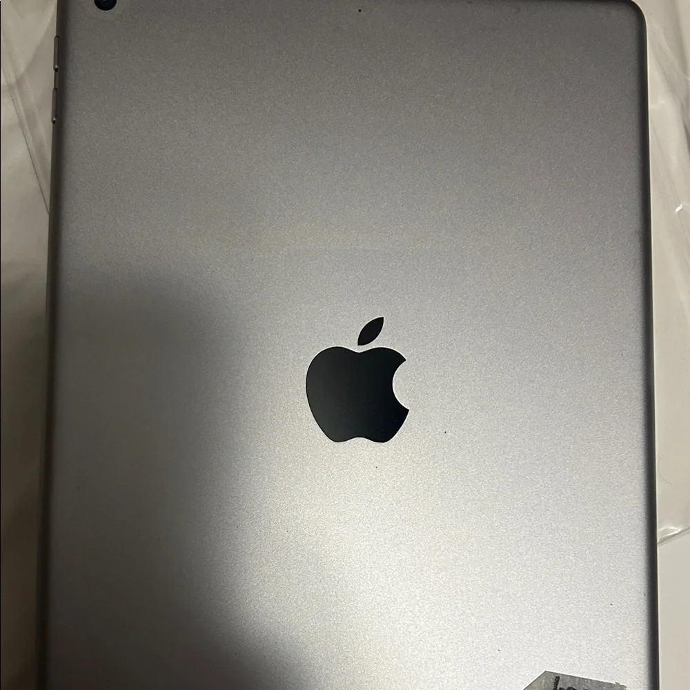 Apple iPad - Sleek Black Design 6gen 32 gigabyte